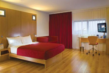 Ramada Encore bedroom Ramada Encore bedroom