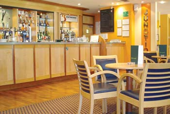 Book a room at the Britannia cheap leeds airport hotels