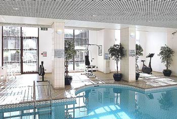 Stay at the Novotel airport hotel Stay at a Newcastle airport hotel