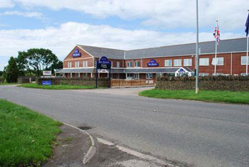 Book the Sky Plaza hotel Cardiff airport Off-airport hotels Cardiff