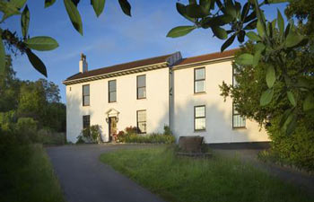 Book the Plush hotel bristol off airport hotels