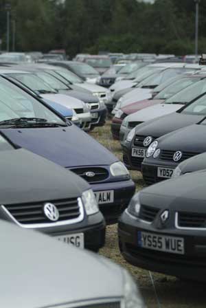 Book your East Midlands airport parking with Holiday Extras Book your East Midlands airport parking with Holiday Extras