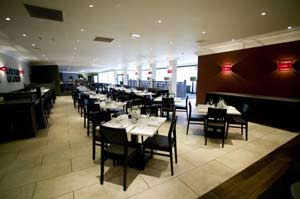 Relax in the restaurant at the Manchester Crowne Plaza Manchester Crowne Plaza restaurant